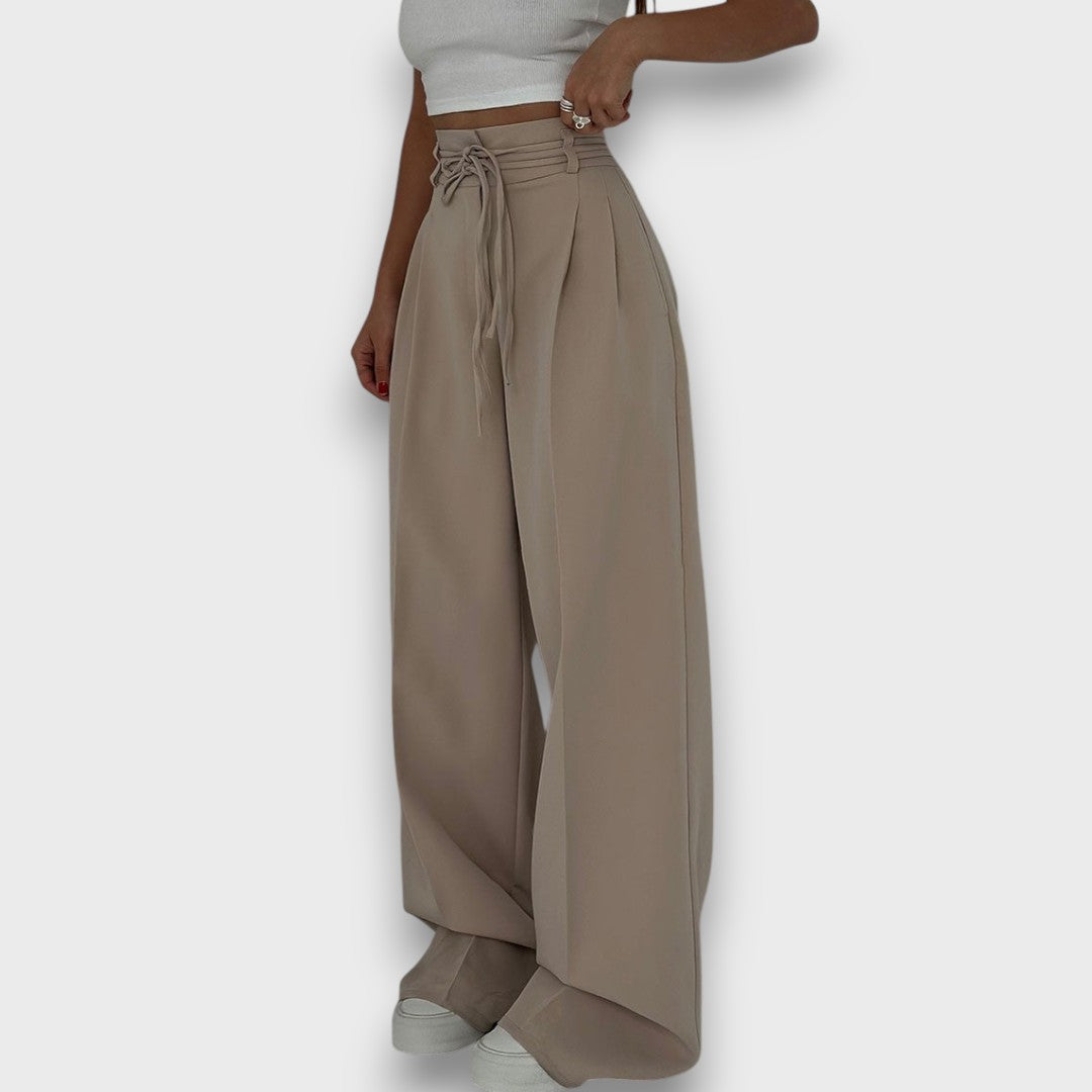 Giva – Trousers with Relaxed Elegance