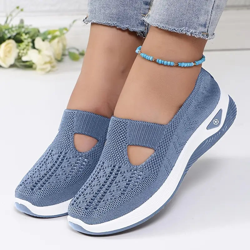 Comfortable RelaxFit Walking Shoes