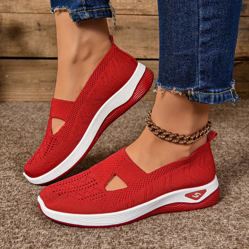 Comfortable RelaxFit Walking Shoes